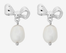 Load image into Gallery viewer, Alice Pearl Bow Earring- Silver / Rose Gold
